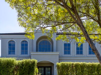 Luxury Escape | 5BR, 3 Ensuites & Grand Spaces