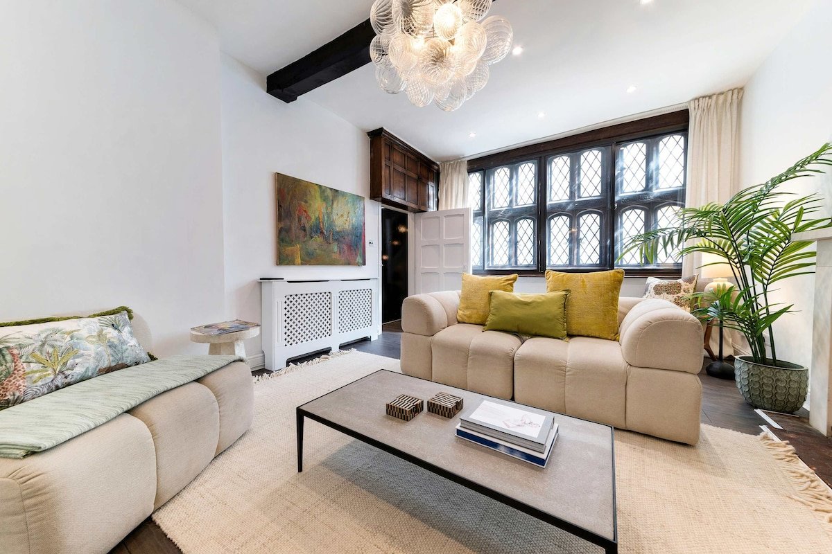 Stunning Kensington Townhouse gallery image 5