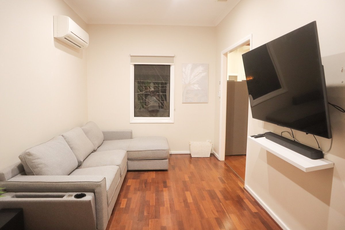 Red Earth Hideaway in Lamington gallery image 5