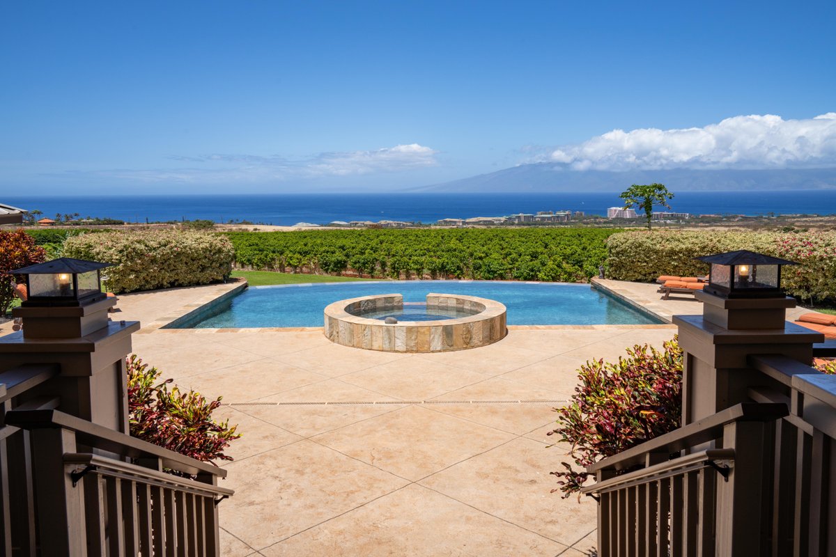 4BR Oceanview Estate | Infinity Pool + Pickleball