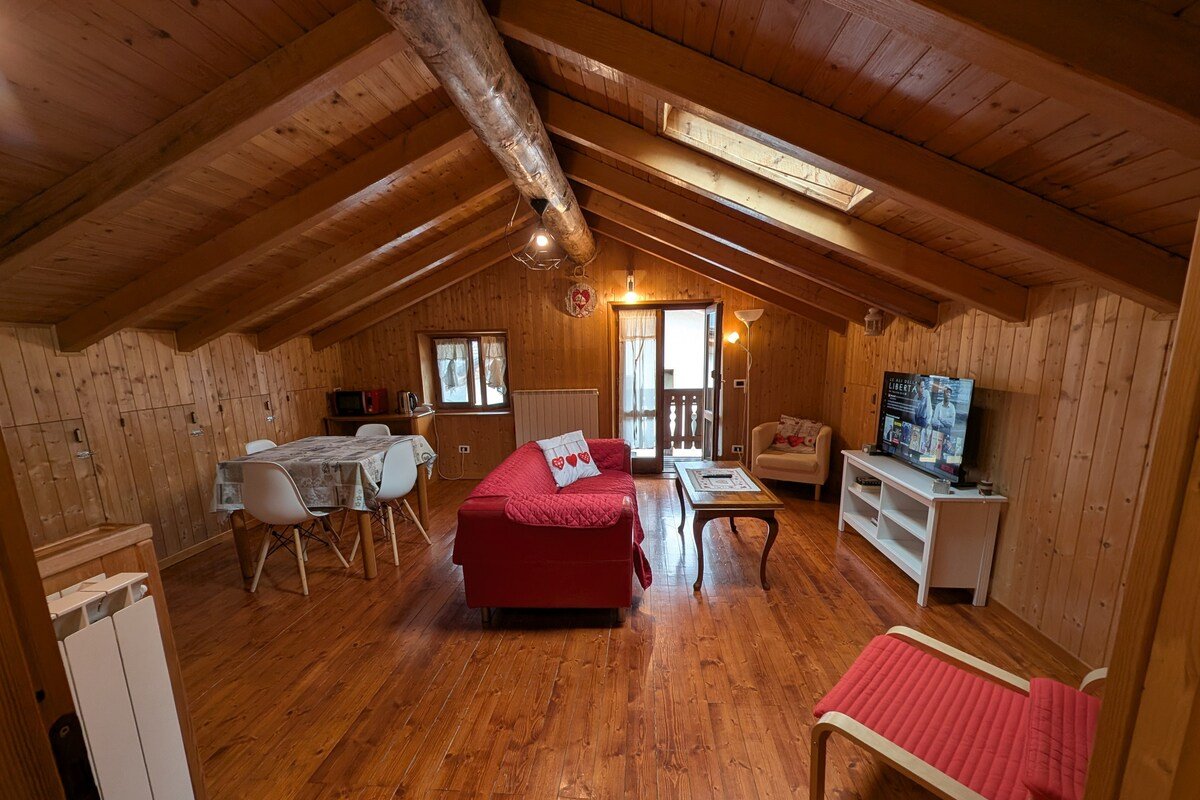 Loft La Cà,2 bedroom apt relax,skiresort,trekking gallery image 2
