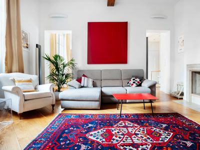 City center luxury apartment