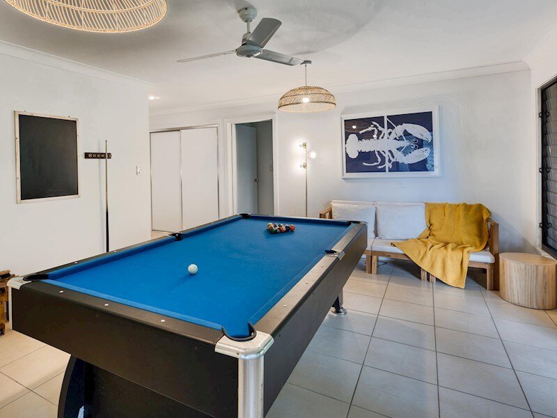 24 Nautilus – Beautiful Home on the Hill gallery image 4