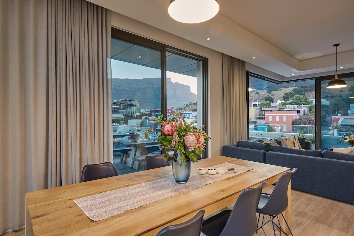 Penthouse on Napier gallery image 5