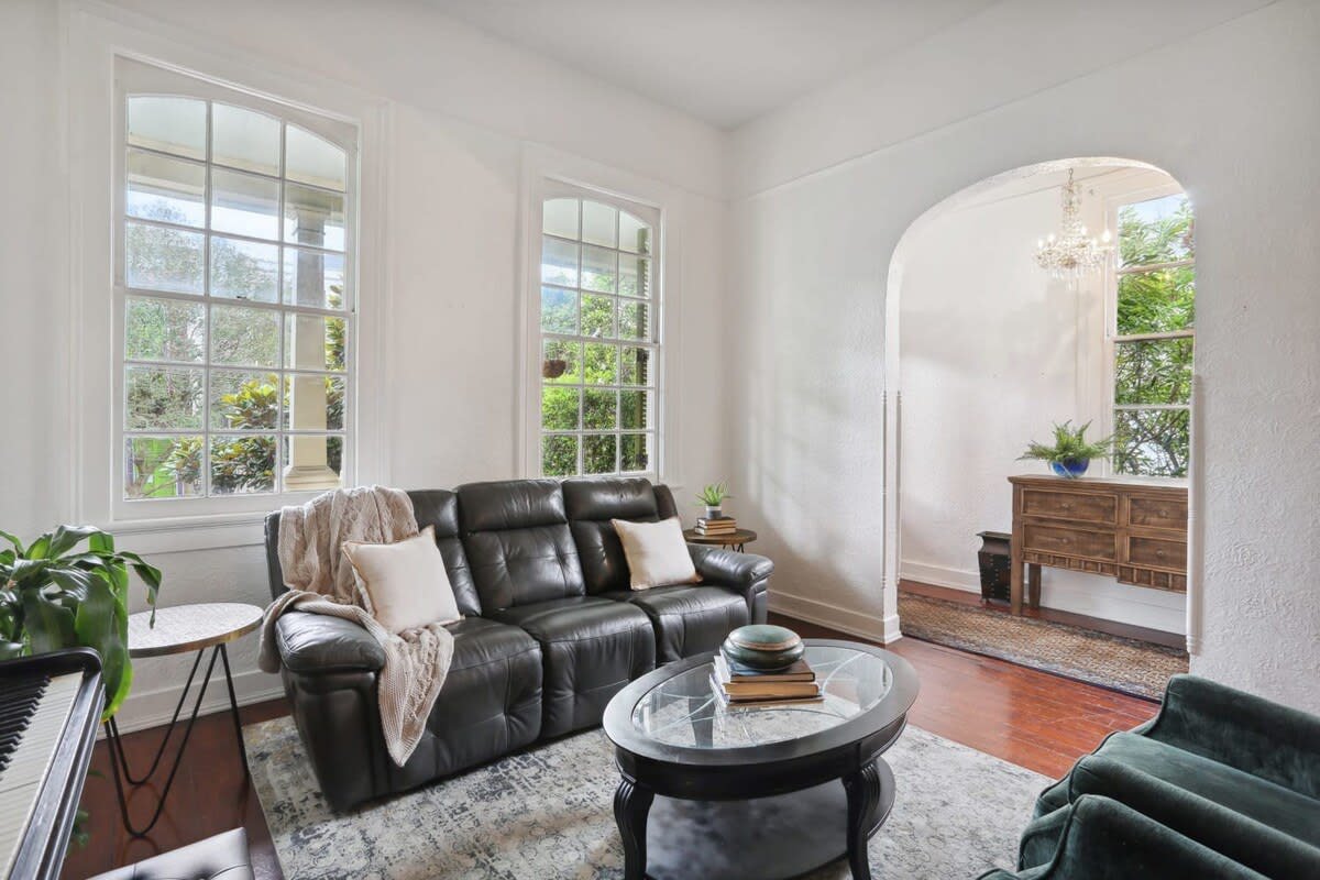 Boutique 9BR Home with Pool | Steps from French Q gallery image 5