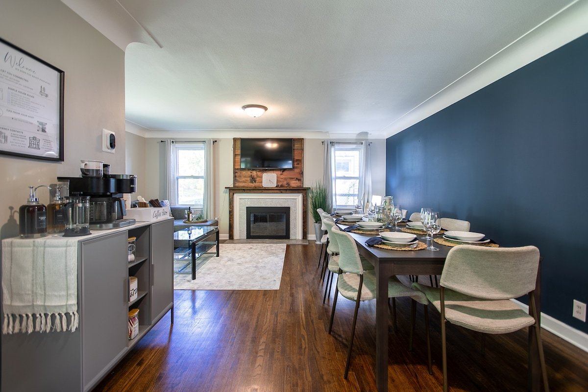 Hot tub | BBQ Grill Jun2024 | 5min to MOA &Airport gallery image 3