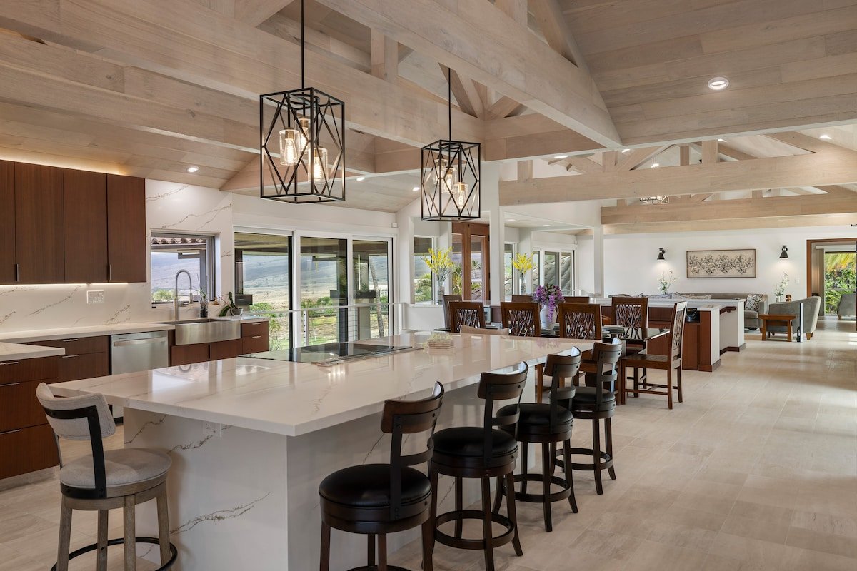 5BR Family Vacation Home in Mauna Kea with Pool! gallery image 5