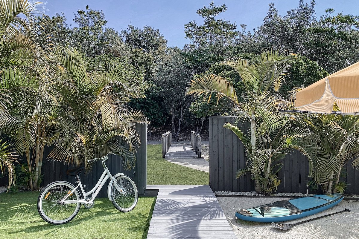 14m Mineral Pool + Paddle Boards + Creek Access gallery image 4