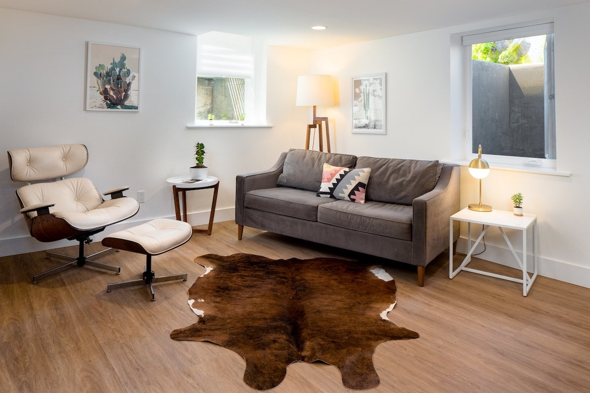 Two Palms: Spacious, central, remodeled 5bd beauty gallery image 5