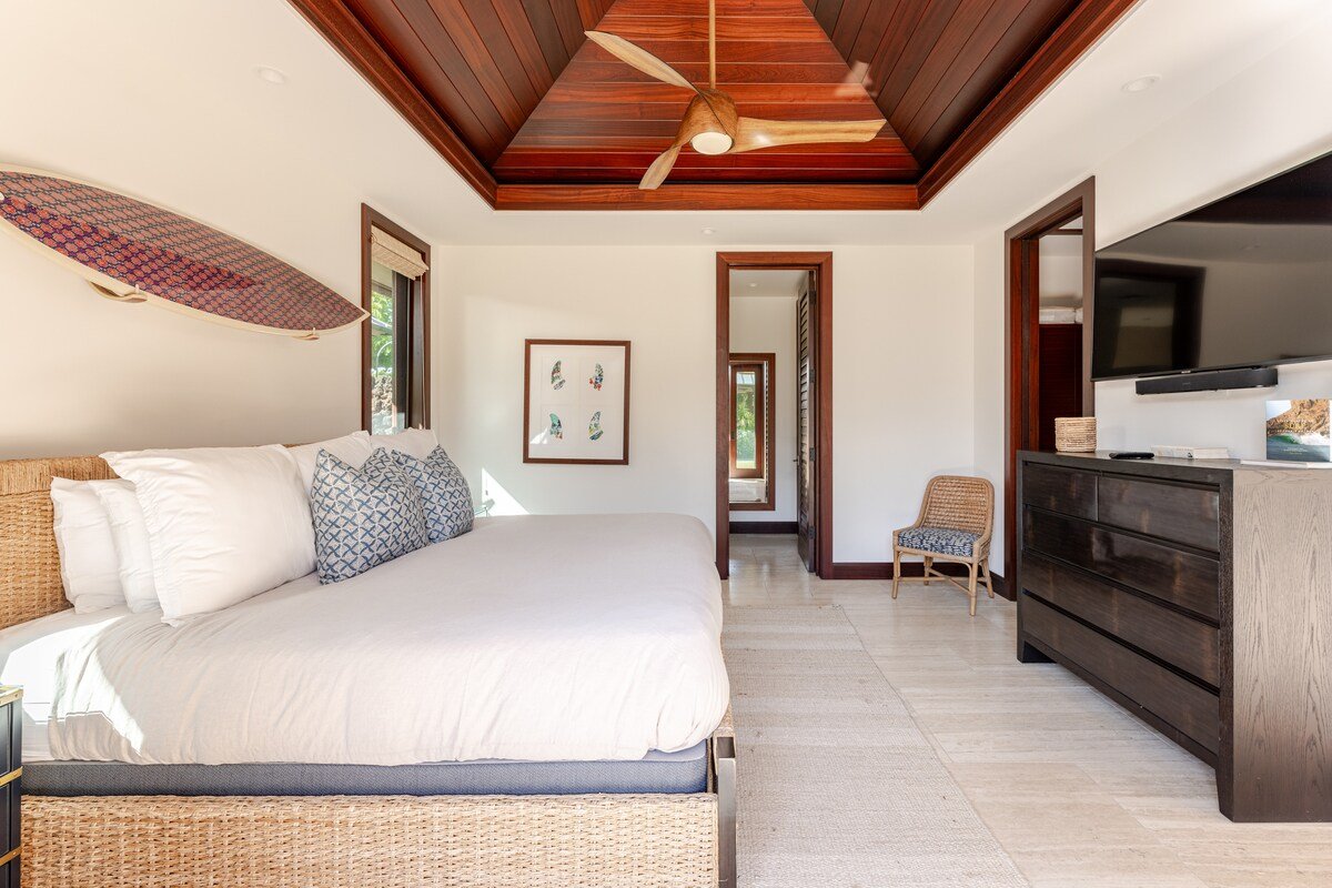 Fabulous Pauoa Beach Ocean Views gallery image 4