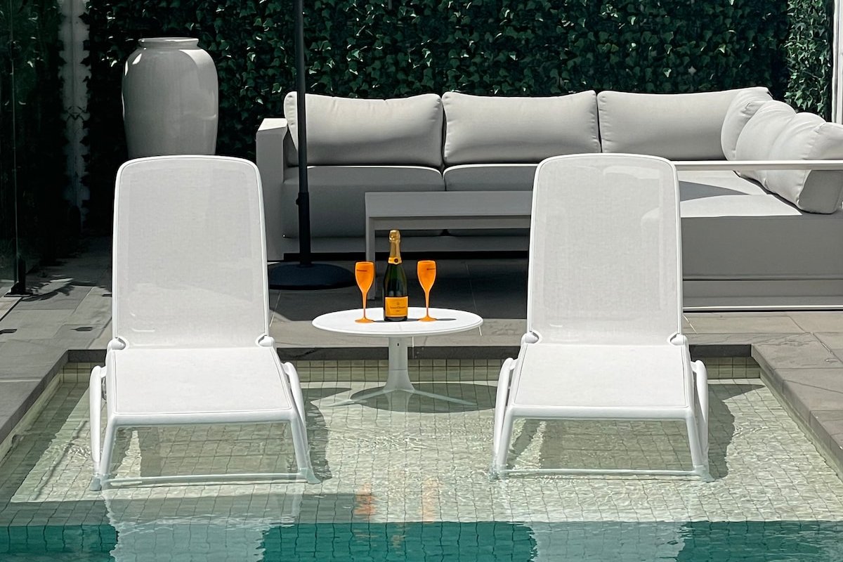 Bayside Grandeur /Heated Pool,Spa,Sauna,5 Ensuites gallery image 3