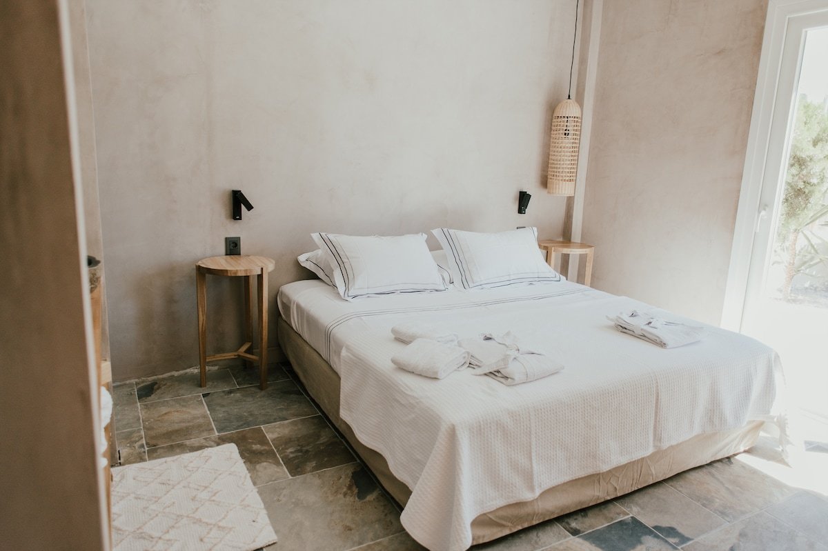 Kostantakis pool house gallery image 5