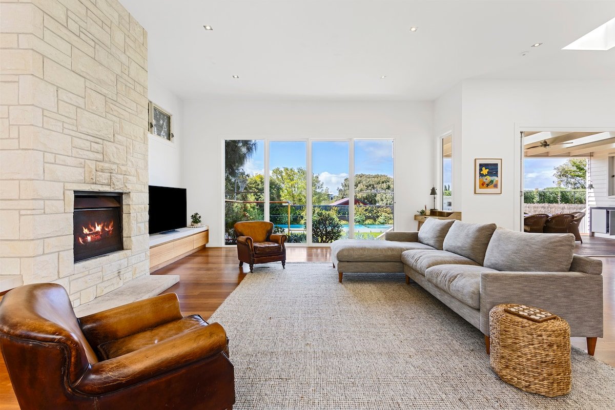 VILLA SAIL Location, Luxury and Lifestyle gallery image 3