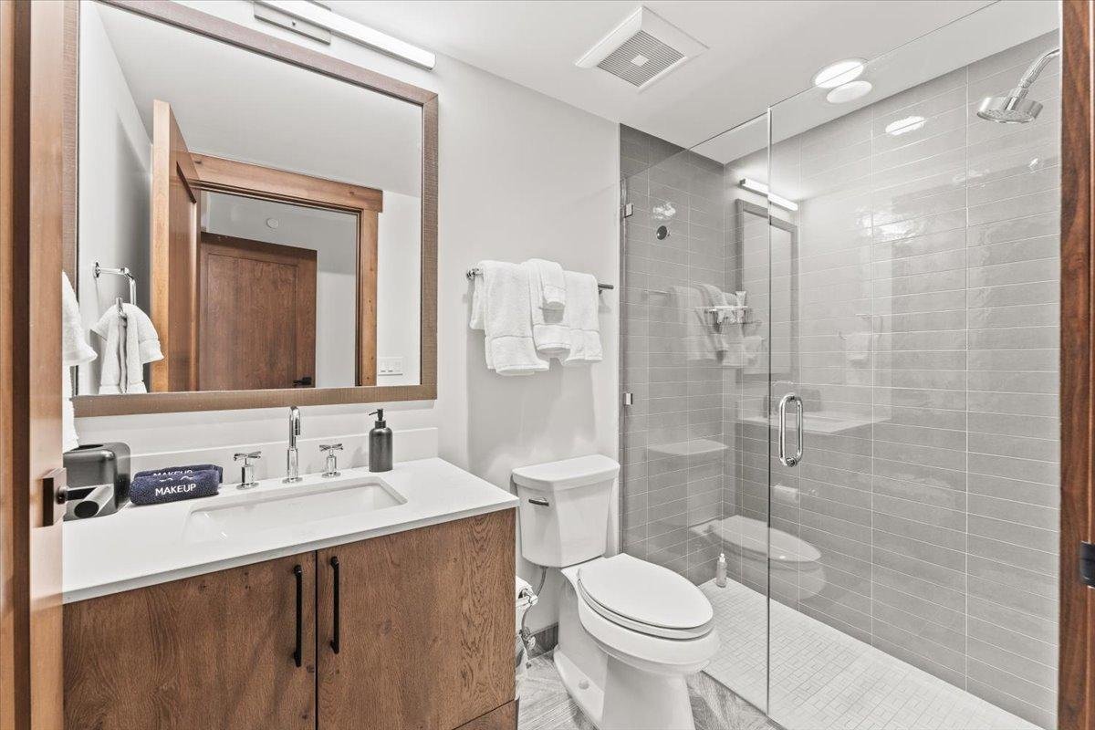 Luxurious 5 Bed / 6 Bath | Residence 112 gallery image 3