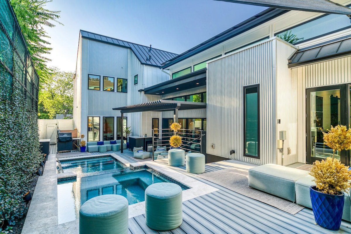 Wellness Dream Home: Sauna, Pool, Gym, Hot Tub gallery image 2