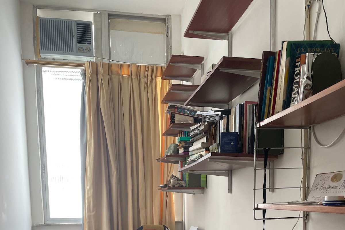 Conforty and cozy in Flamengo gallery image 5