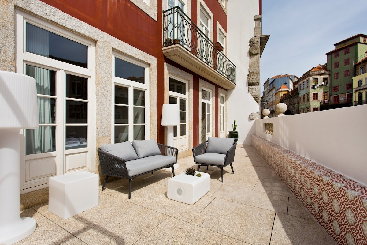 BOUTiQUE Rentals- P*O*R*T*O Ribeira gallery image 2