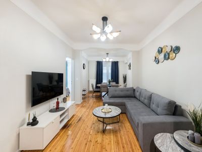 Porto Sea View Apartments- Kypriou