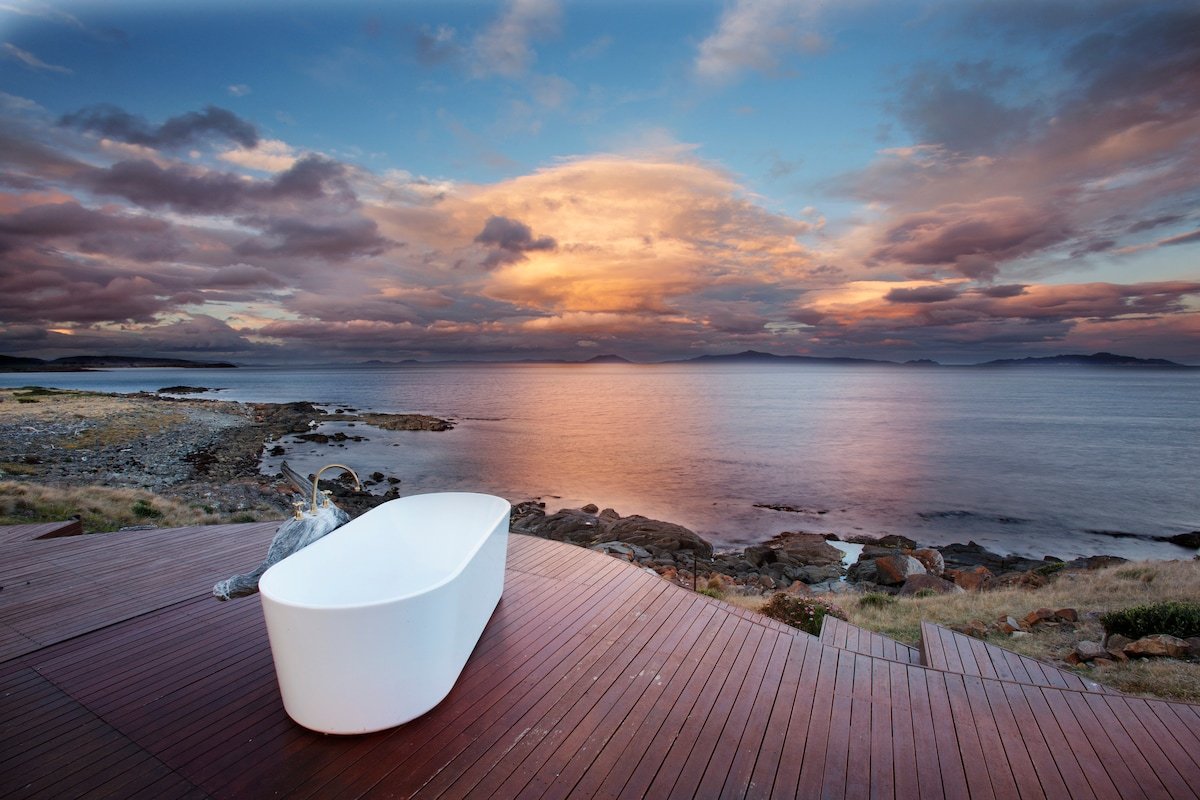 Thalia Haven: remote, wild, off the grid gallery image 2