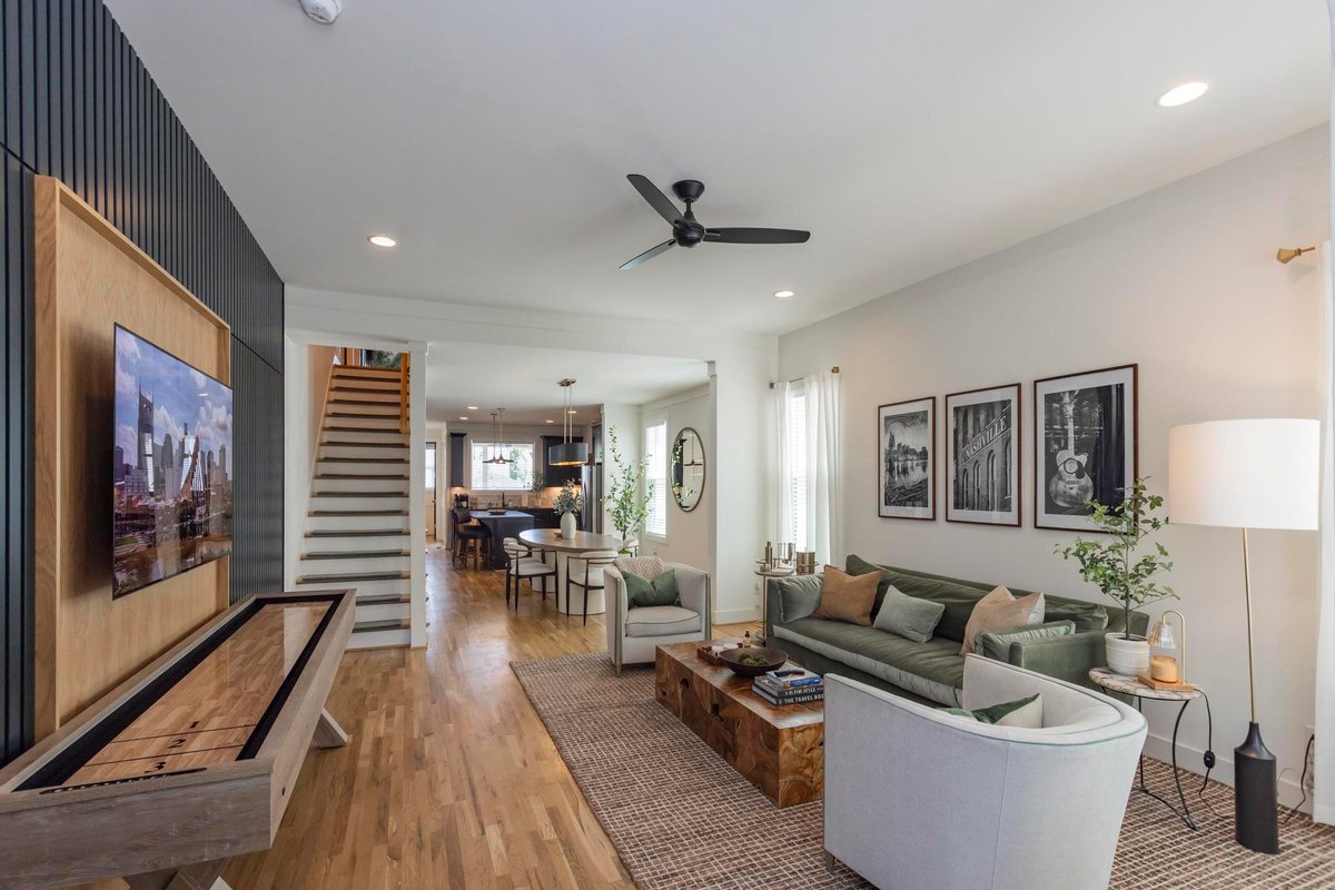 Luxury 4BR | Hot Tub • Mural • Rooftop Lounge