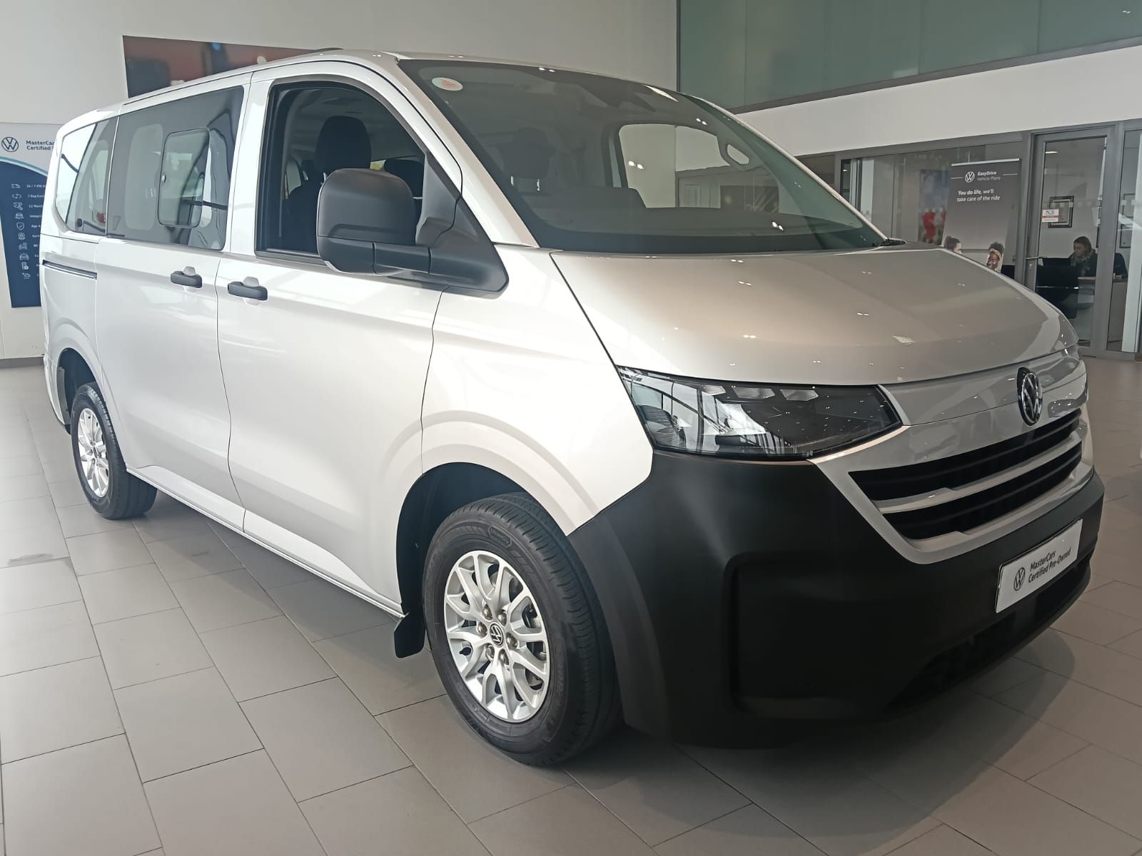 VOLKSWAGEN TRANSPORTER KOMBI 2.0TDi BASIC  for Sale in South Africa