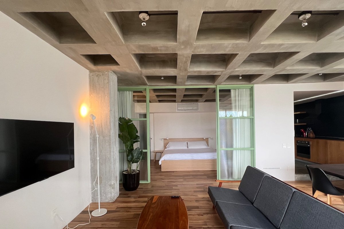 xolo stays / Design two Bedrooms PH with AC gallery image 5