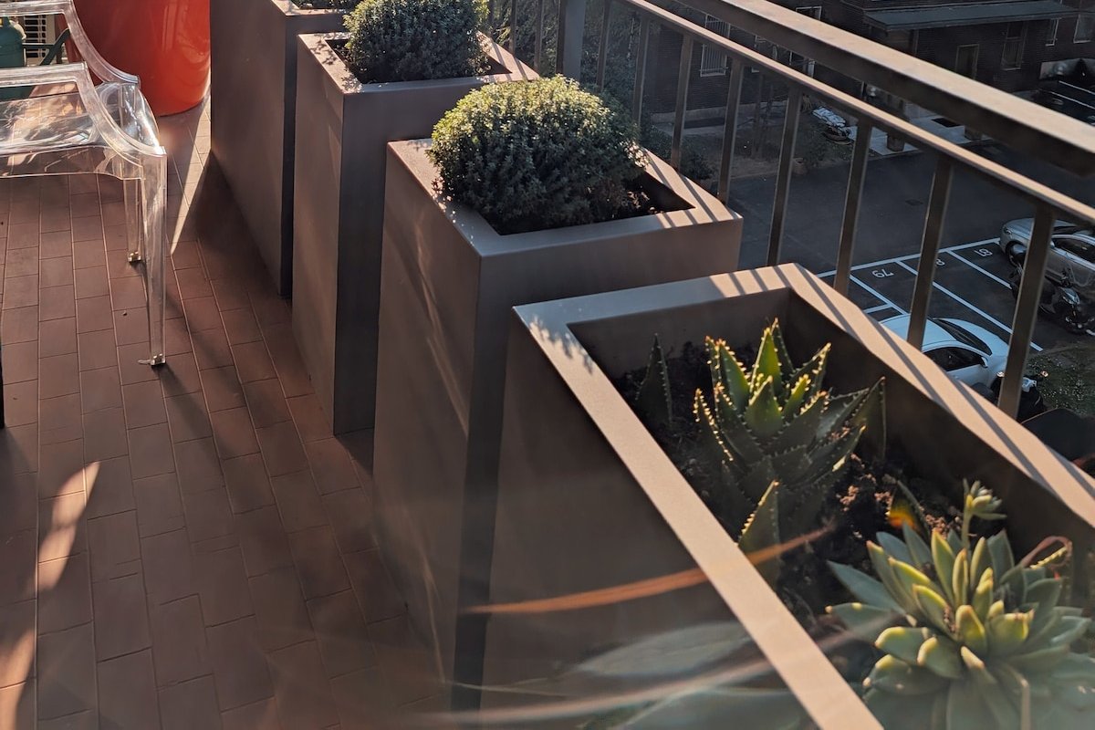 The Ballet House | 3BR/2BA flat with Free Parking gallery image 4