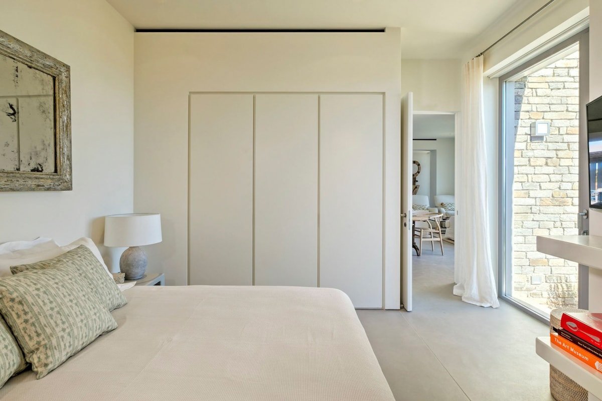 “Aquaria One” by Aqualiving Villas gallery image 3