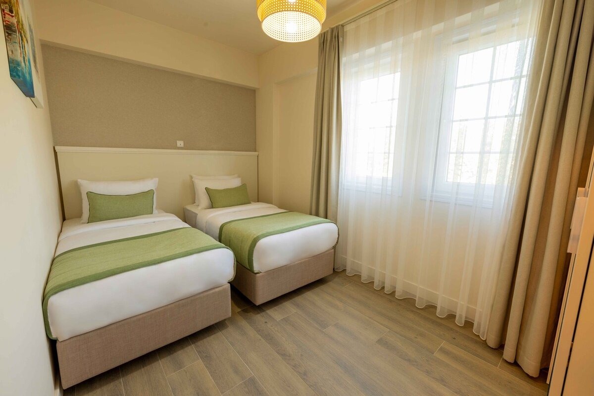 Van 05 / Superior 2+1 Room gallery image 5