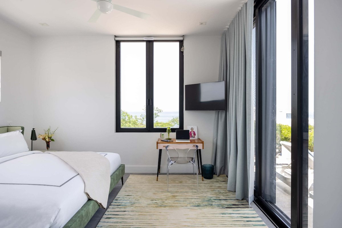 Skyline Villas – Villa Luna with Private Pool gallery image 2