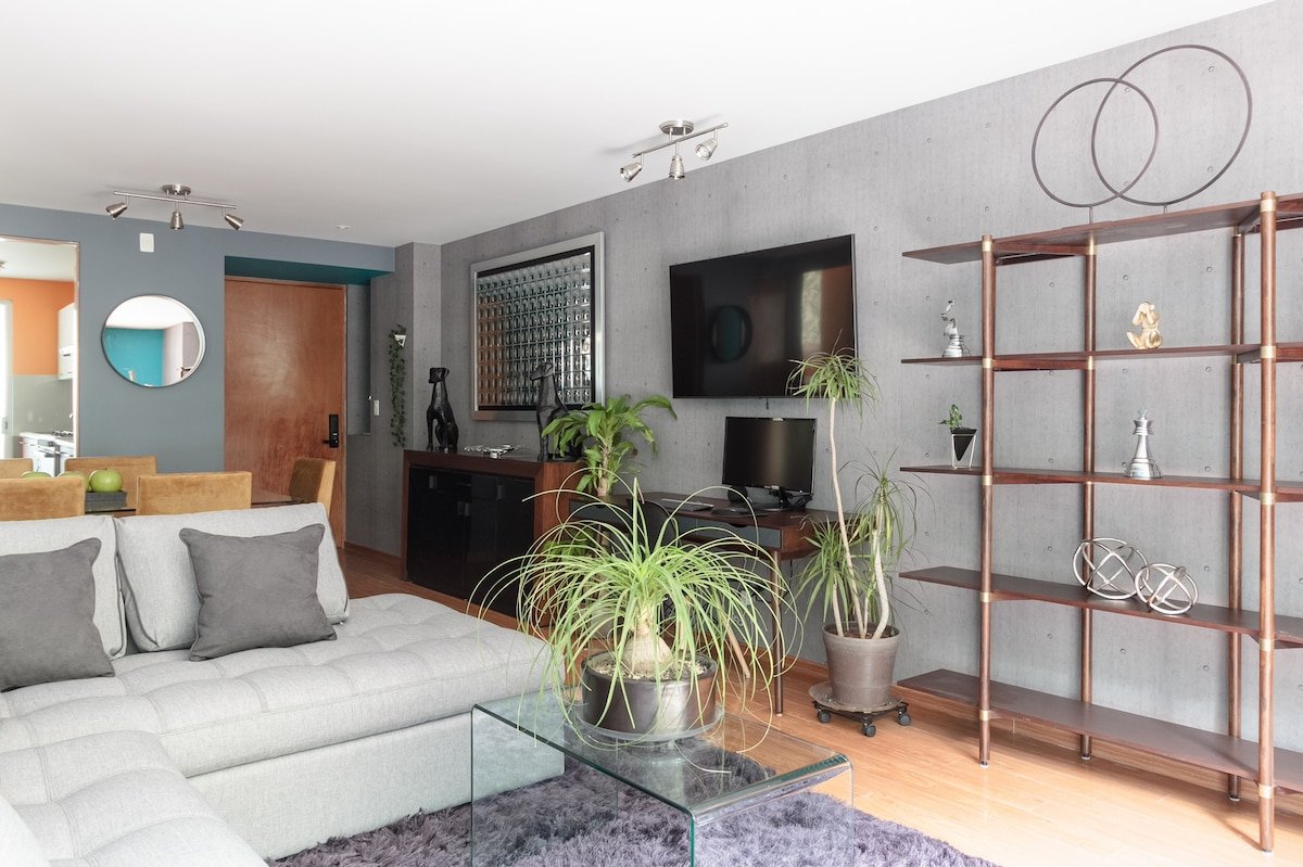 4High-End Apts+Private Rooftop for Up to 22 guests gallery image 5