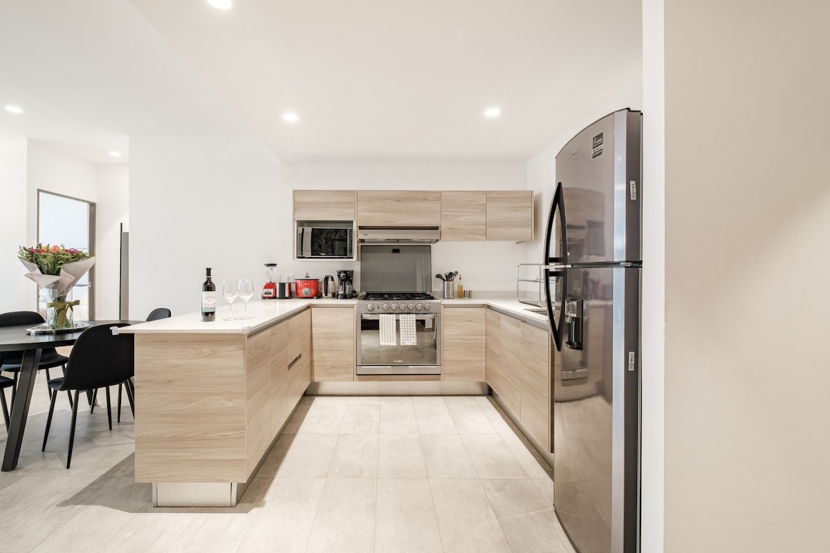 Deluxe 2-Bedroom with Private Terrace gallery image 3