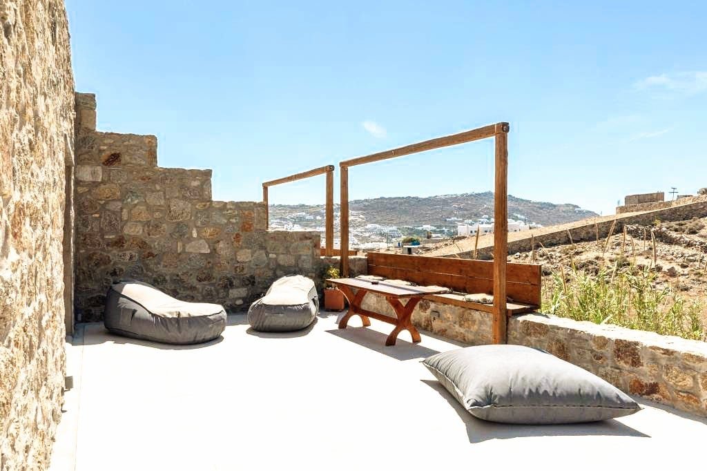 IKADE Mykonos II, 2 BR @ 2 bathrooms gallery image 3