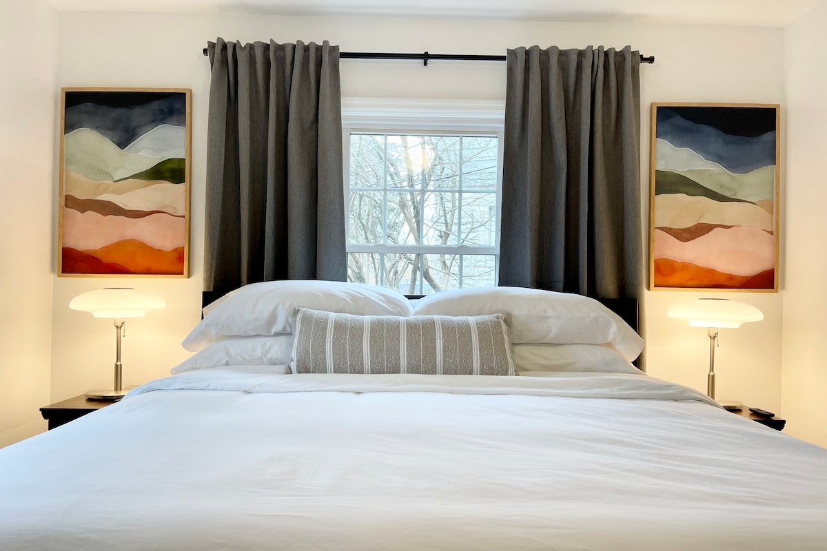 OSU & Riverside |King Beds| Fenced Backyard gallery image 5