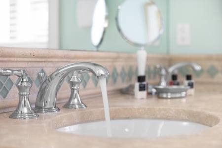 Modern 2-Story Downtown Retreat | Steps to Thames gallery image 5