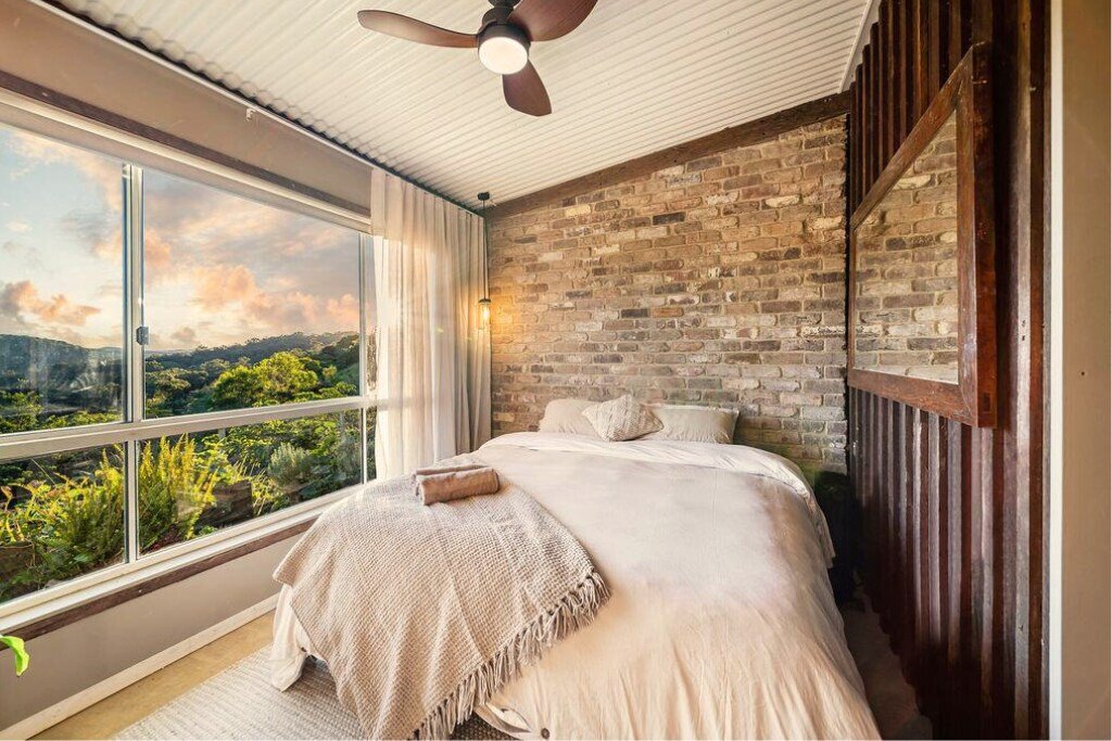 Linden Rose Barn | Short Walk to Waterfall + Views gallery image 3