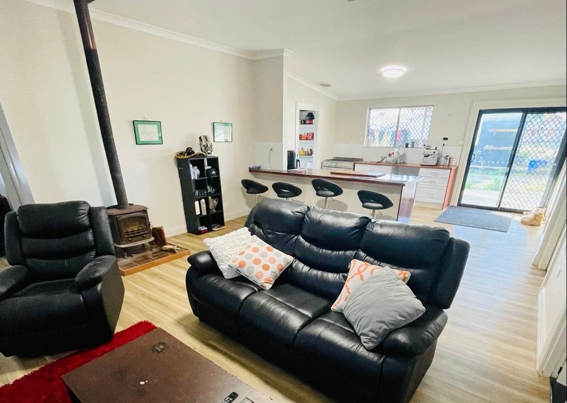 Renovated and Ready gallery image 4