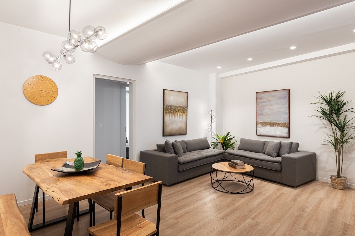 Acropolis Holmes Residence gallery image 2