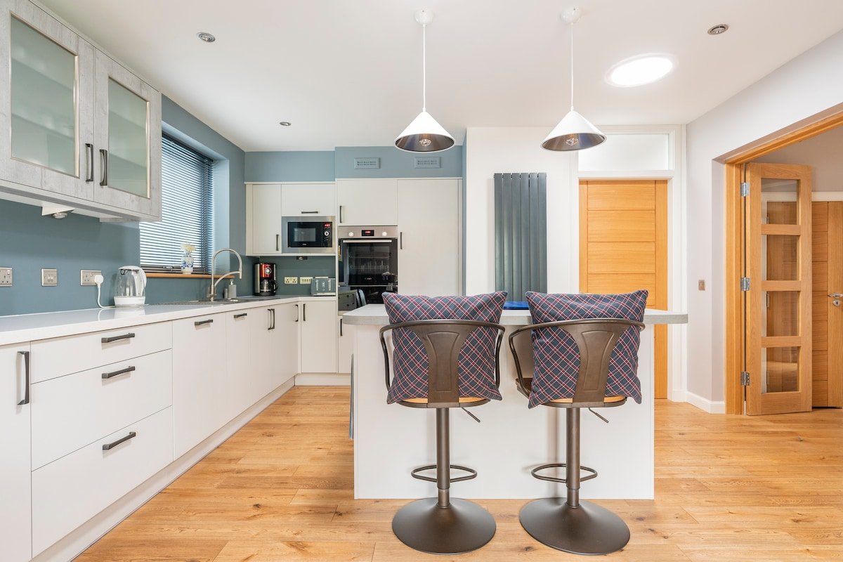 Tranquil Retreat in the City/Free parking/Wifi gallery image 3