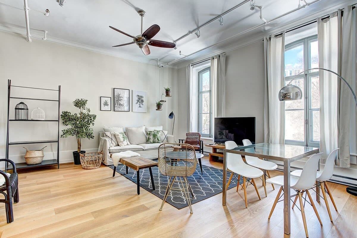 Old Montreal 3Beds – 2Bath + Parking