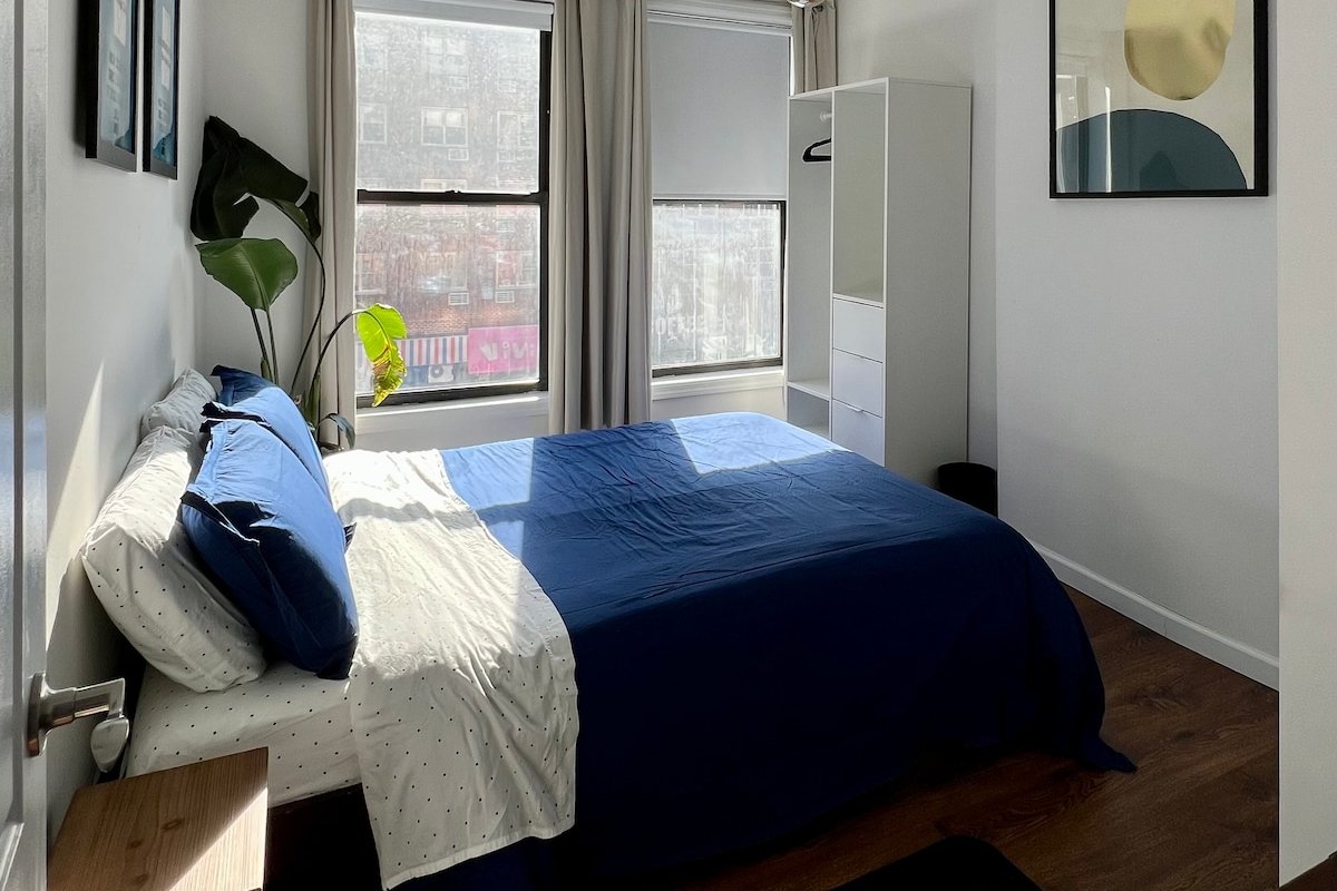 Renovated Private 2 Bedroom Apt in Chelsea (23/7) gallery image 5