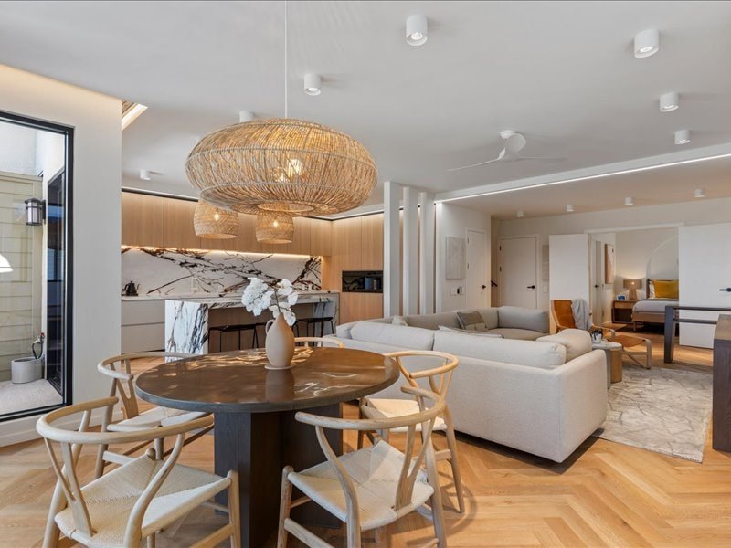 New Bespoke Euro Luxury Steps to Kapalua Bay Beach gallery image 5