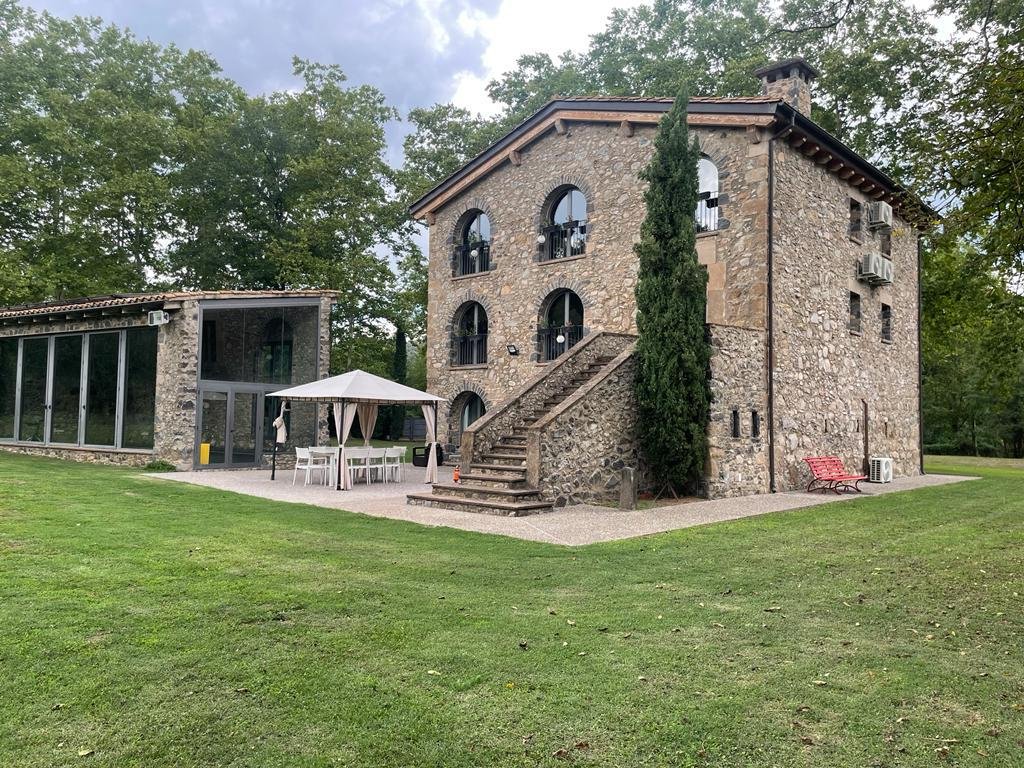 Villa / Casa rural grande, provincia de Girona gallery image 3