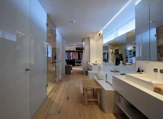 Photo 4 of Nettleton House accommodation in Clifton, Cape Town with 6 bedrooms and 6 bathrooms