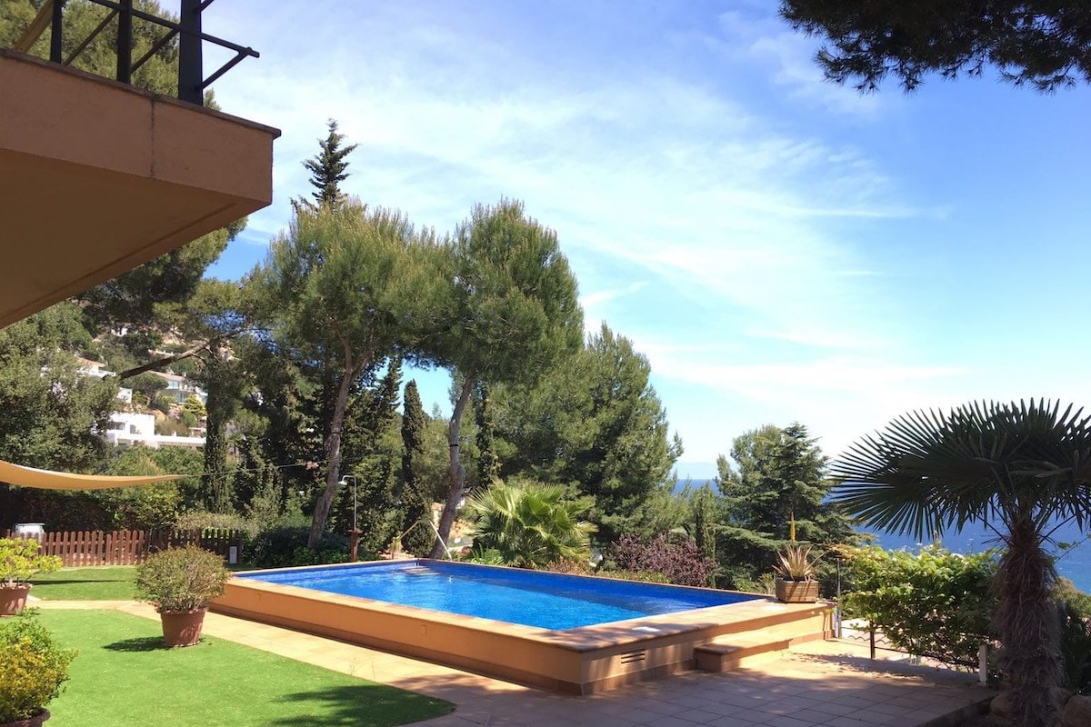 VILLA LA CALA with swimming pool & sea view gallery image 5