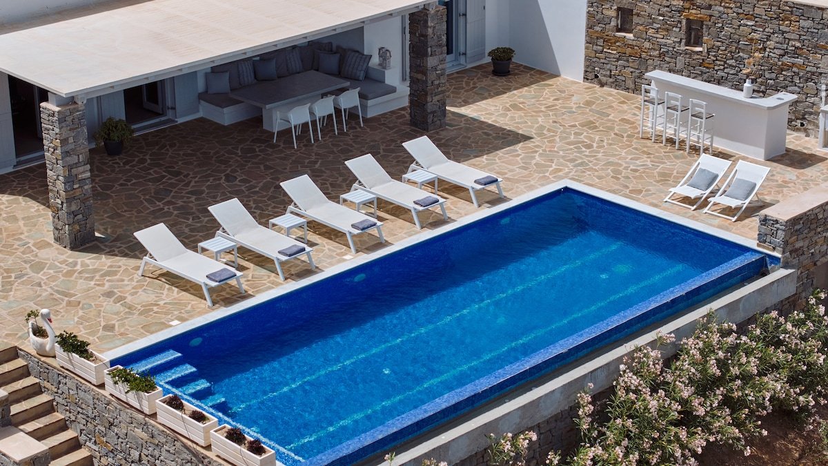 TrueDream Villa, a Mythical SeaView Escape gallery image 5