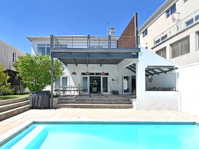 Perfectly located / 4 bed / 3 Bath Home Bantry Bay