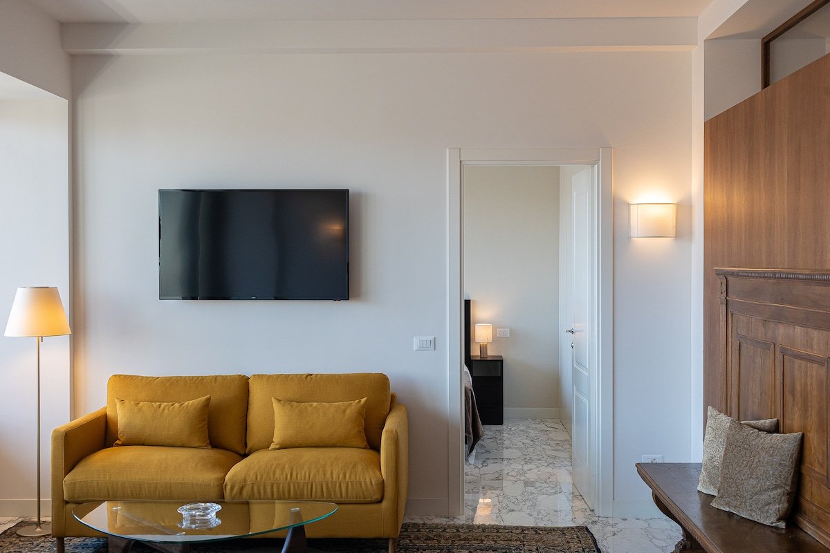 Amazing Via Parigi 3 gallery image 4