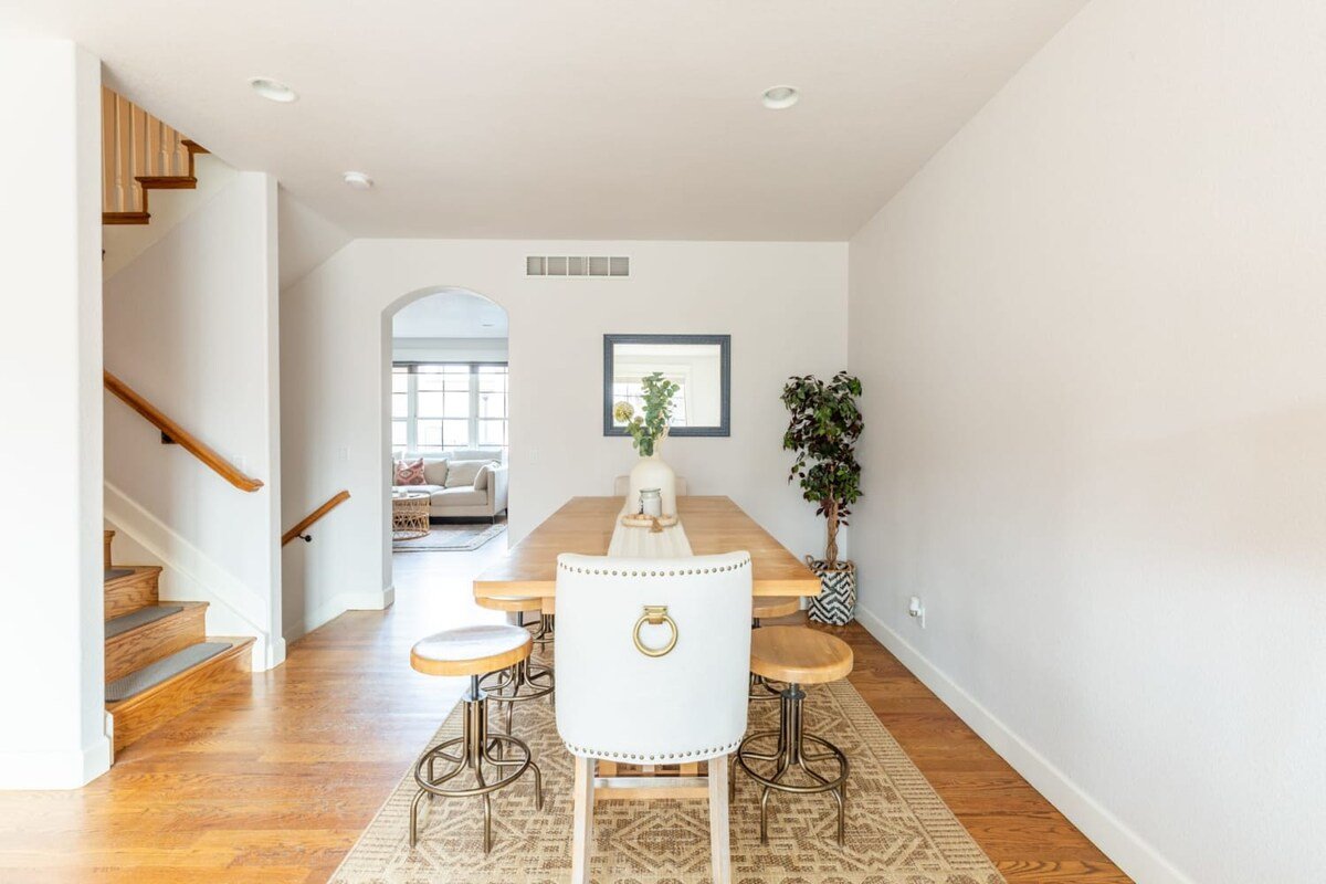 Heart of Denver | 4 Levels of Luxury gallery image 5