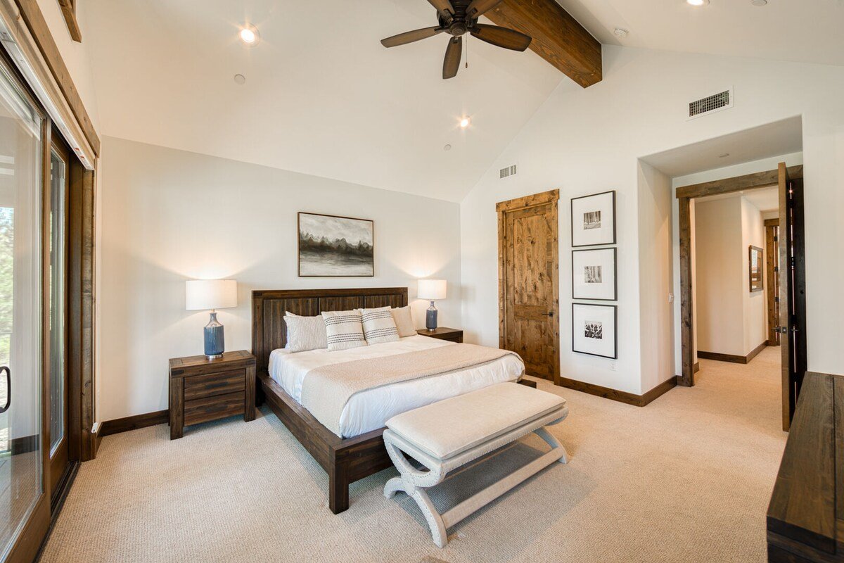 Rising Sun at Schaffers- 5BR Luxury w A/C & Dog Ok gallery image 3